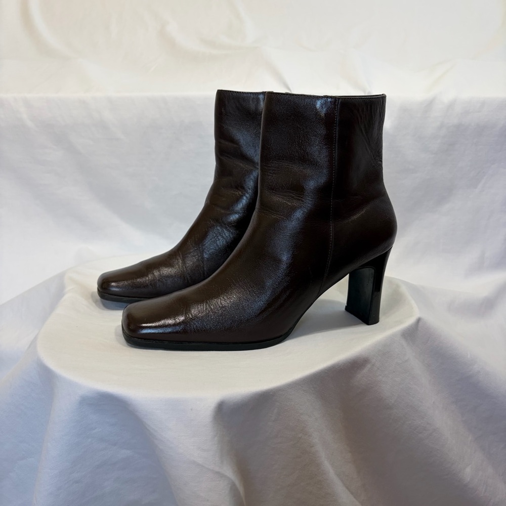 Brown Square Toe Leather Ankle Boots Size 9 Classic Elegant Capsule Winter Chic